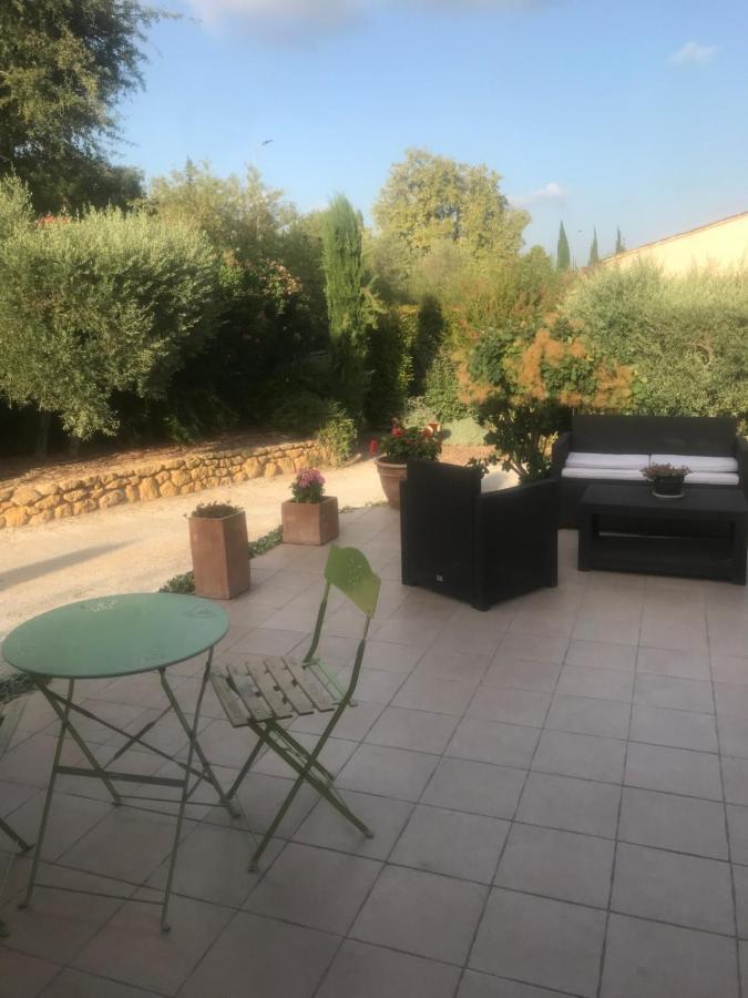 Studio 30 M² Villa Lançon-Provence Exterior foto